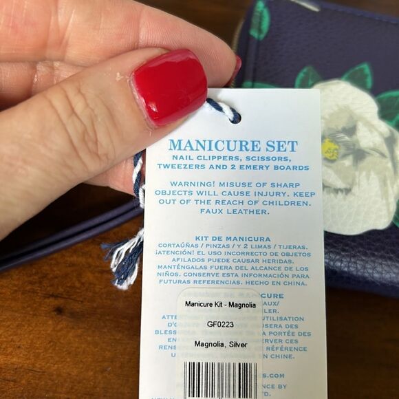 Draper James Manicure Set NWT Magnolia Print - Picture 6 of 8